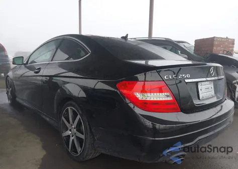 2013 Mercedes-Benz C 250 from USA, damaged, VIN WDDGJ4HB0DG039523